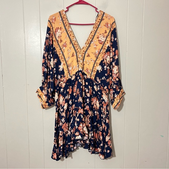 Aakaa Floral Dolman Sleeve Tie Front Waist Border Print Dress Size M - Picture 4 of 9